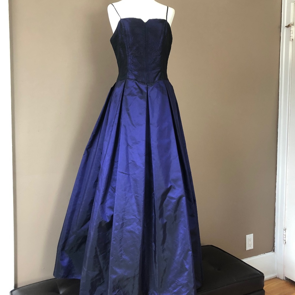 ⭐️HOST PICK⭐️ Formal gown